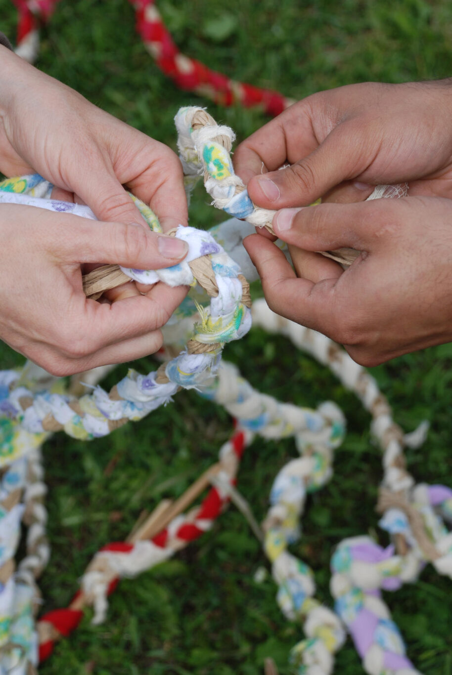 01 In Socius Tresser des liens durables 2008 Nathalie Levasseur artiste