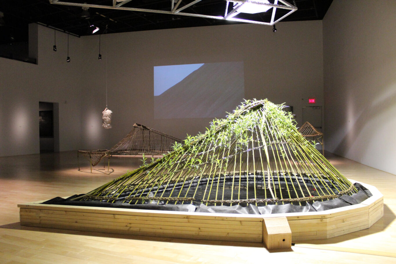 01 installation pourvu qu il pleuve 2013 Nathalie Levasseur artiste