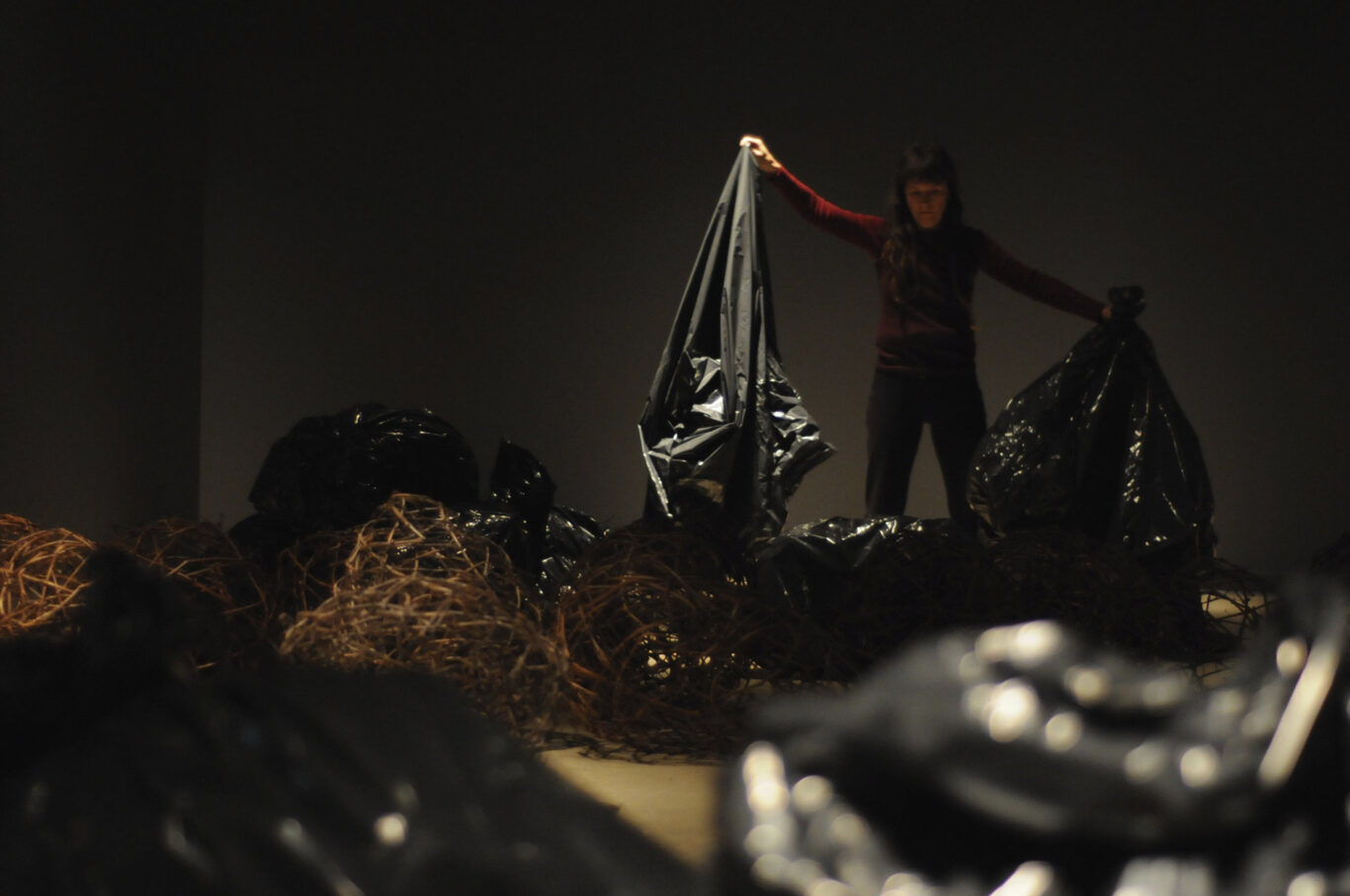 10 Au pied du mur 2008 Nathalie Levasseur Artiste