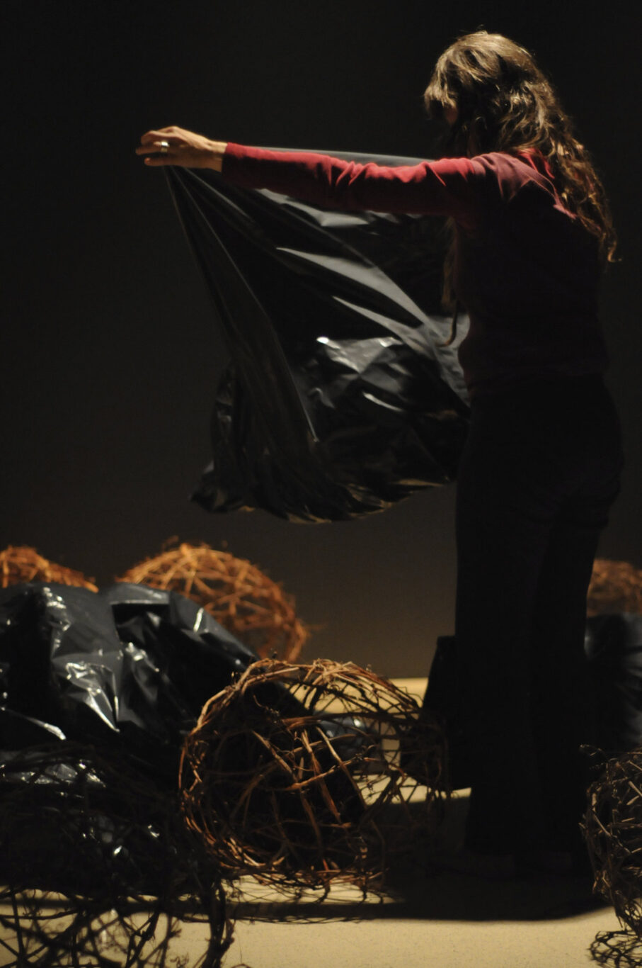 11 Au pied du mur 2008 Nathalie Levasseur Artiste